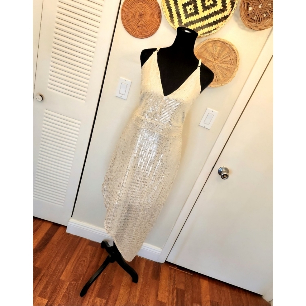 LAST ONE! Golden V-Neck Sequin Midi Dress